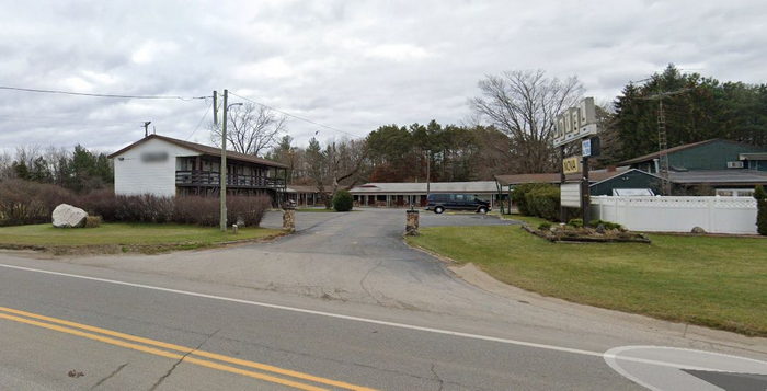 Nova Motel (Larsens Tourist Court) - From Website (newer photo)
